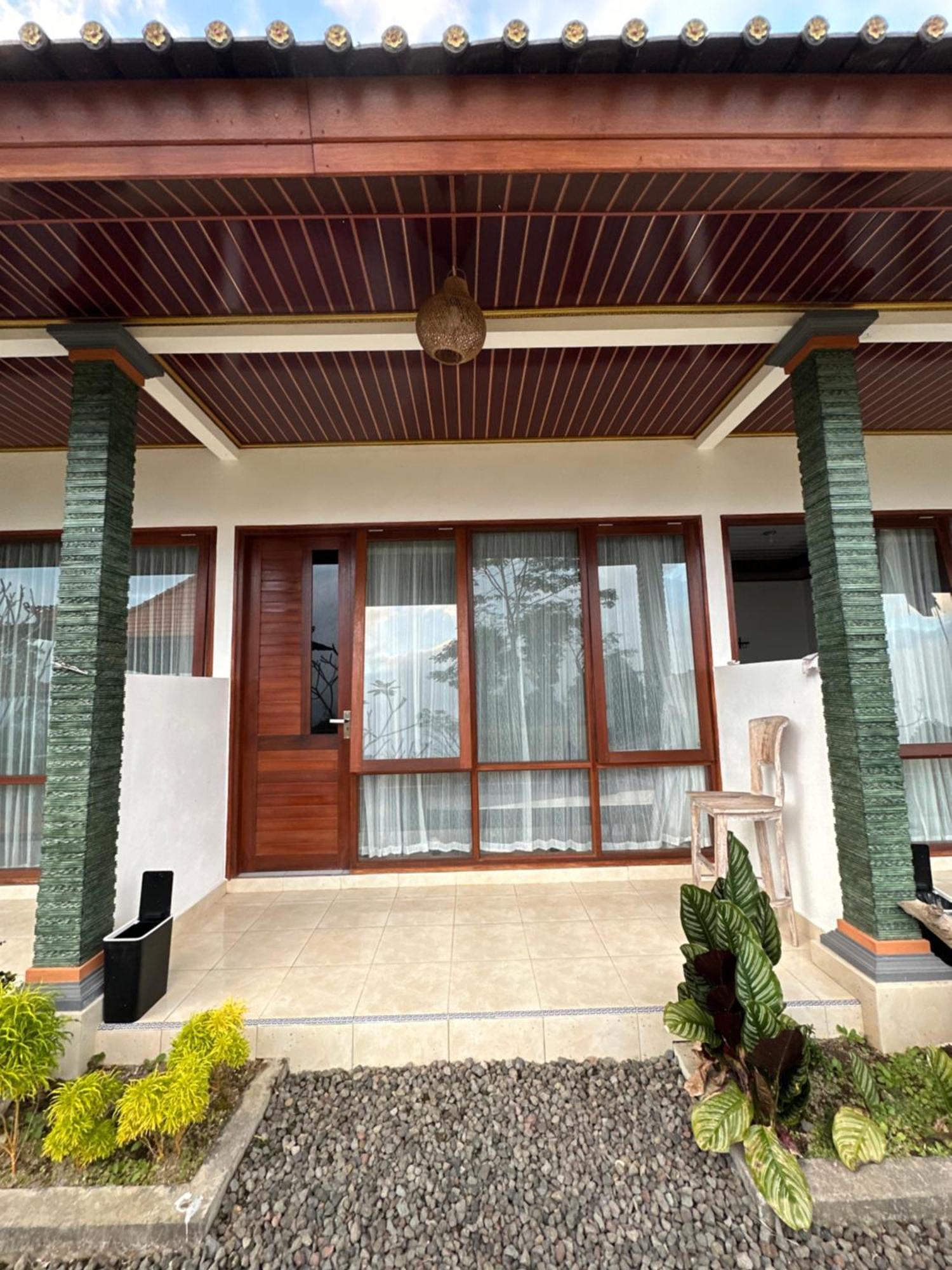 Апартаменты Bali Basuki Retreat Center Besakih Экстерьер фото